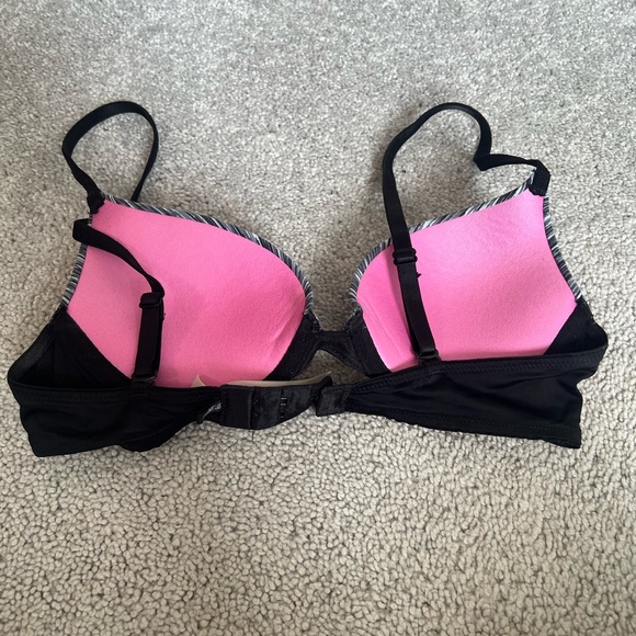 PINK Victoria's Secret Black and Charcoal Bras with Adjustable Straps - Picture 4 of 5